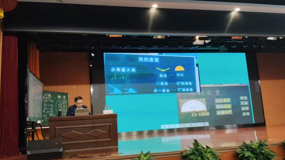 e1cd23a00868fc2111e9e1a828b5732b